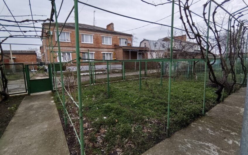 В продаже коттедж