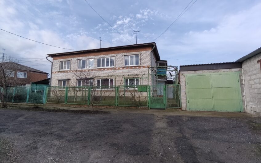 В продаже коттедж